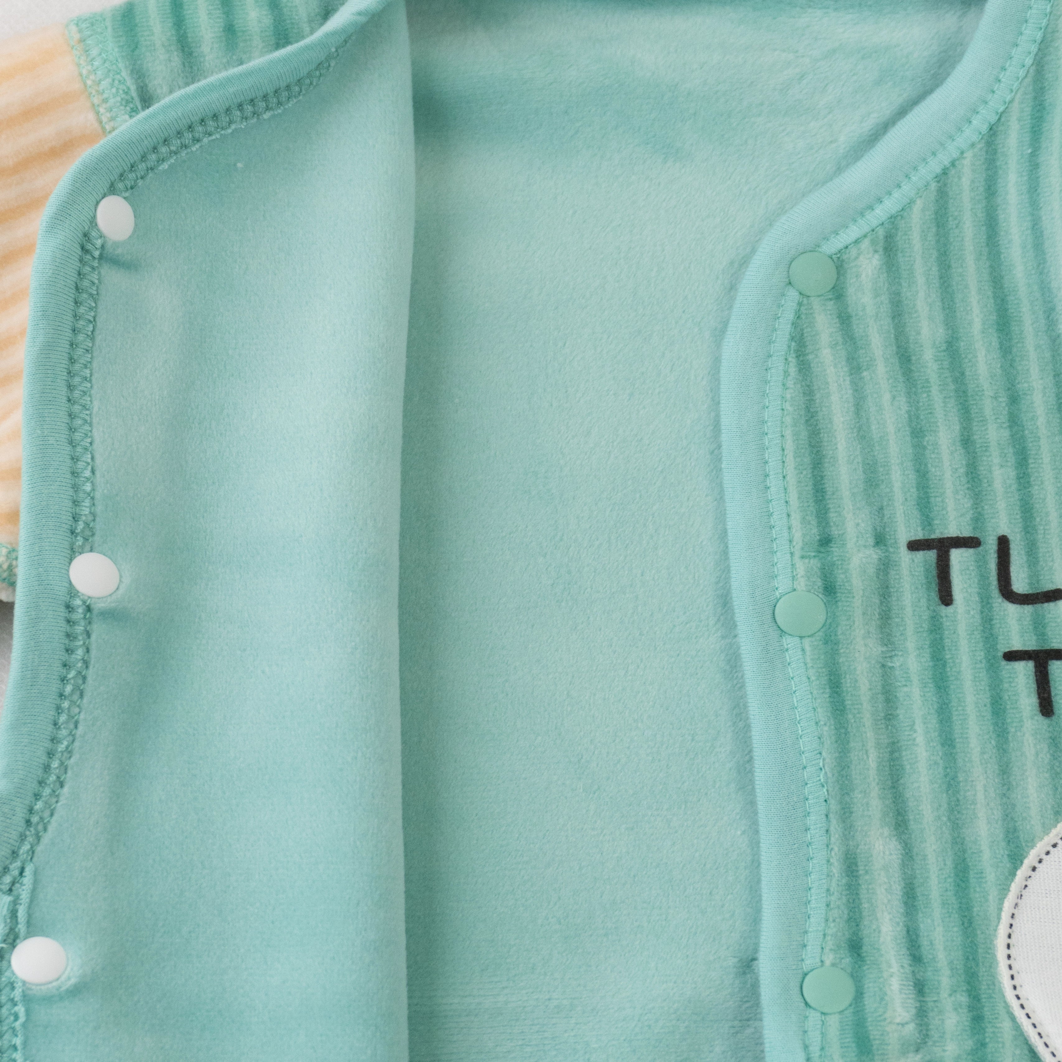 Cozy Fleece Baby Suit – Soft and Warm