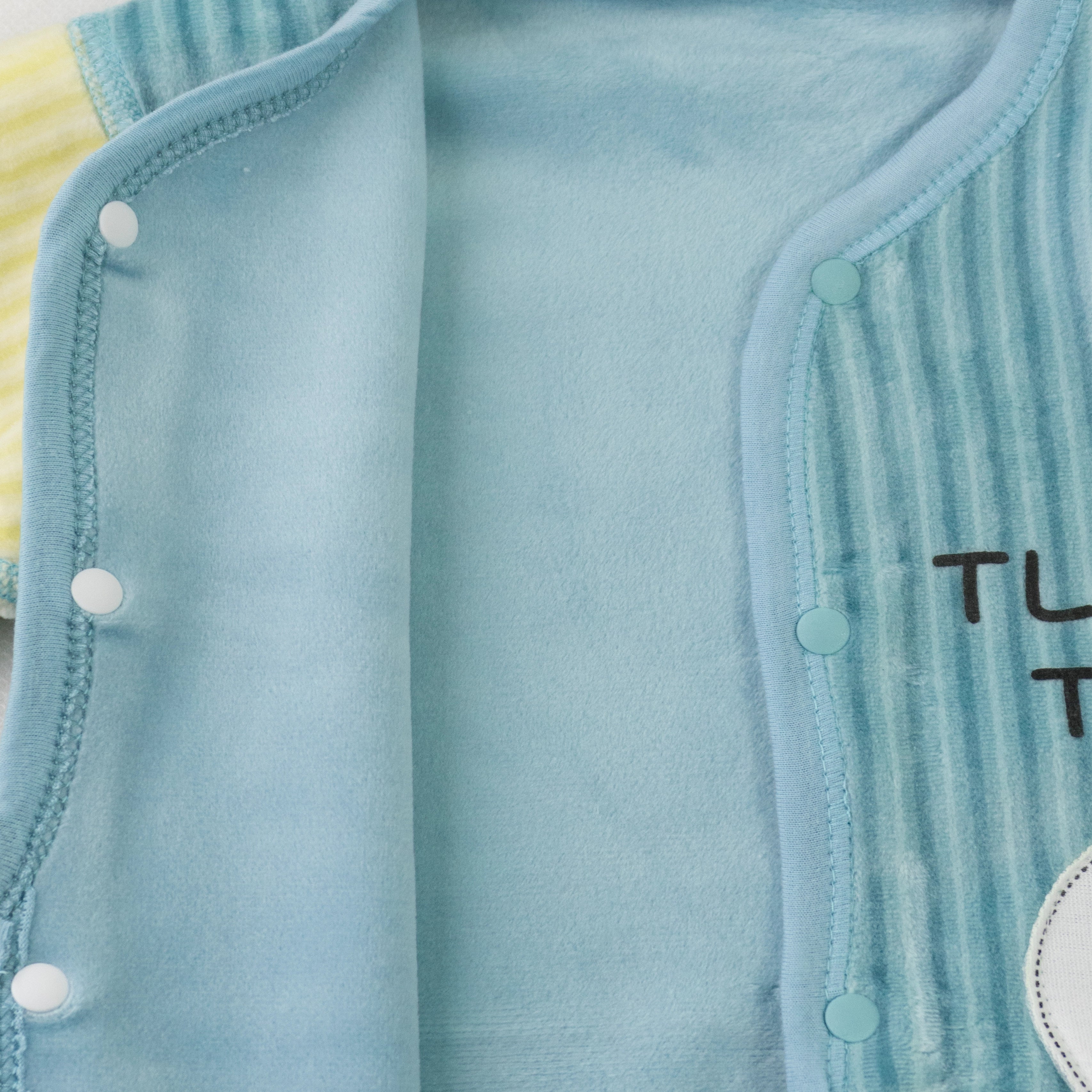 Cozy Fleece Baby Suit – Soft and Warm