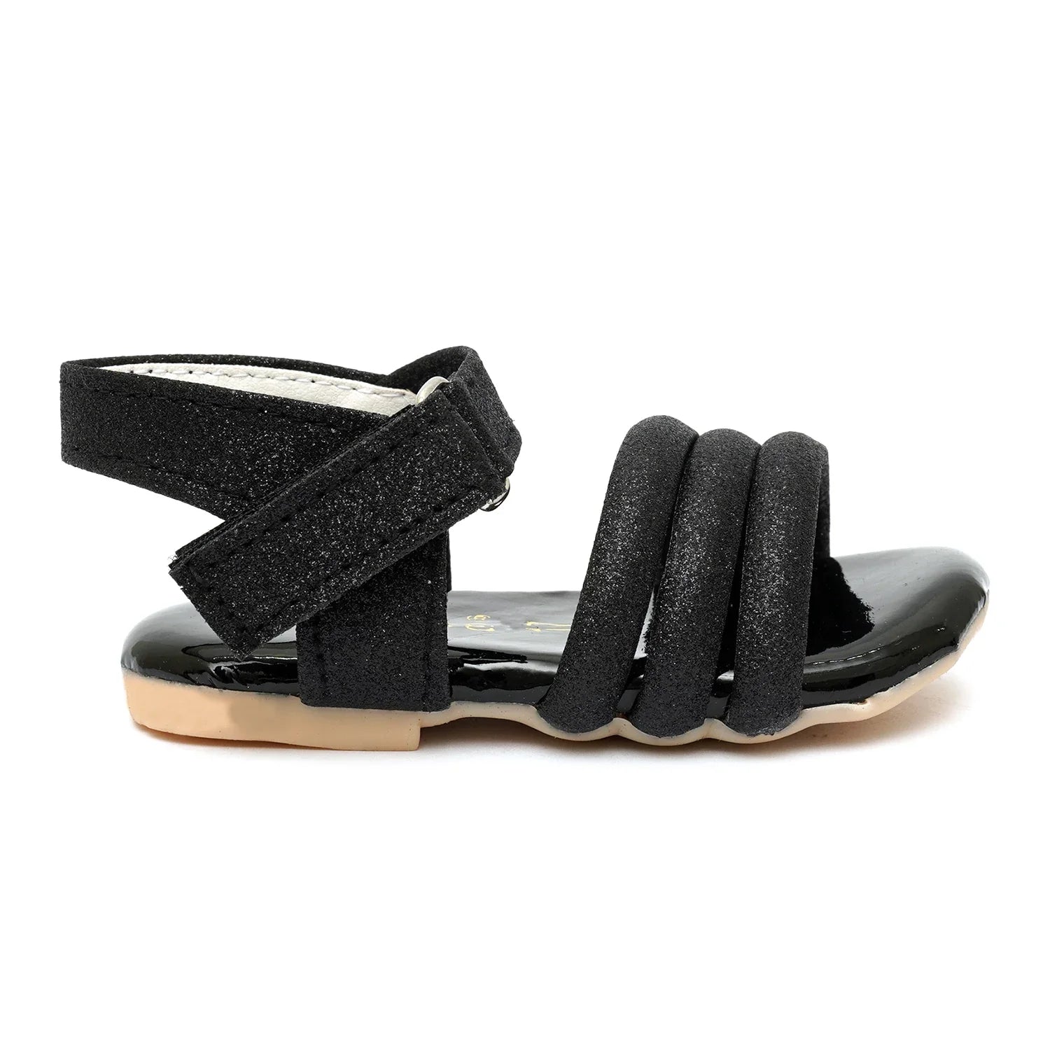 Girls’ Sandals – Comfy & Trendy Footwear
